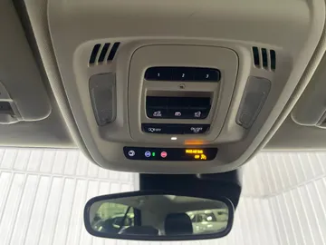 2022 Buick Envision - image 17