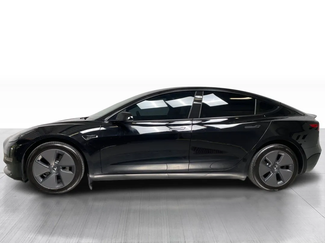 2023 Tesla Model 3 Standard Range, photo 9