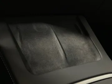 2023 Tesla Model 3 - image 29