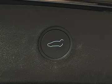 2023 Tesla Model 3 - image 19