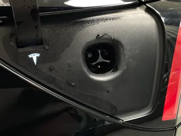 2023 Tesla Model 3 - image 20