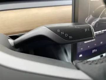 2023 Tesla Model 3 - image 26