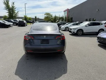 2023 Tesla Model 3 - image 6