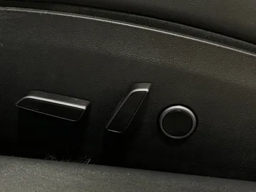2023 Tesla Model 3 - image 16