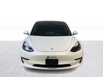 2023 Tesla Model 3 - image 7