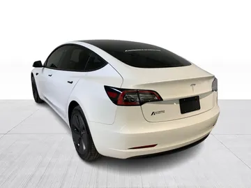 2023 Tesla Model 3 - image 10