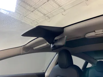2023 Tesla Model 3 - image 16