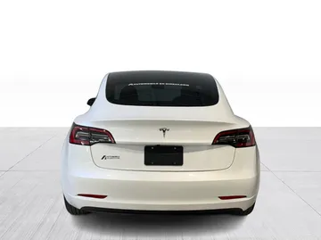 2023 Tesla Model 3 - image 11