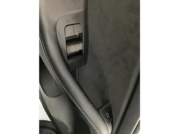 2023 Tesla Model 3 - image 23