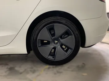 2023 Tesla Model 3 - image 6