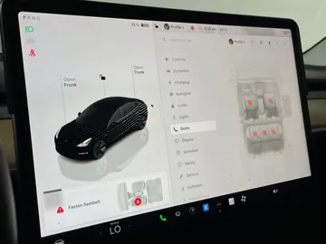 2023 Tesla Model 3 - image 30