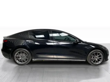 2023 Tesla Model 3 - image 2