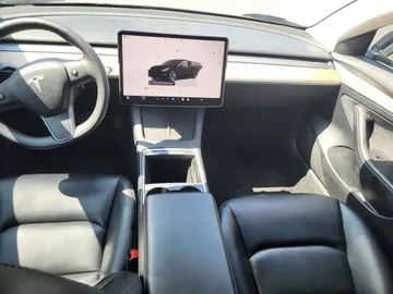2023 Tesla Model 3 - image 9