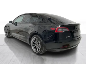 2023 Tesla Model 3 - image 11