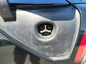 2023 Tesla Model 3 - image 10