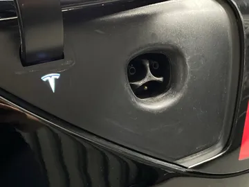 2023 Tesla Model 3 - image 20