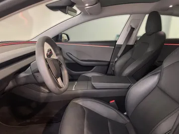 2024 Tesla Model 3 - image 10