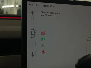2024 Tesla Model 3 - image 31