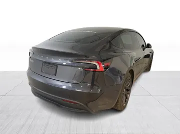 2024 Tesla Model 3 - image 8