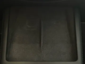 2024 Tesla Model 3 - image 32