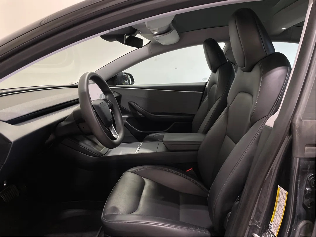 2024 Tesla Model 3 — photo 3