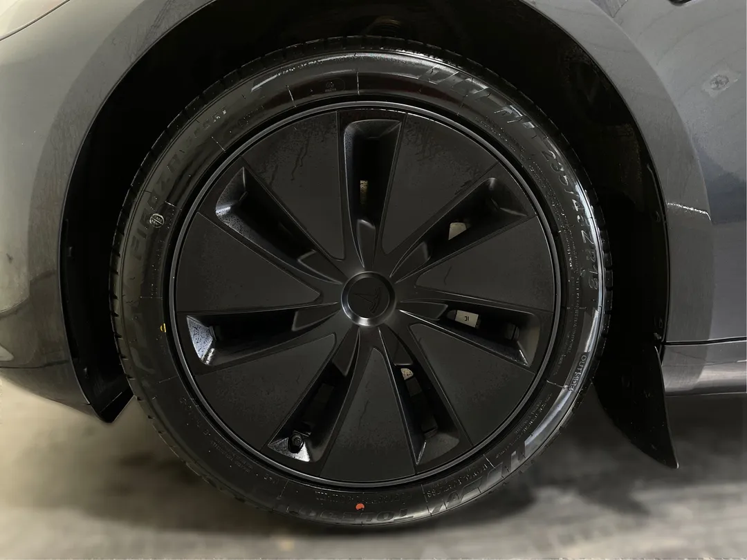 2024 Tesla Model 3 — photo 6