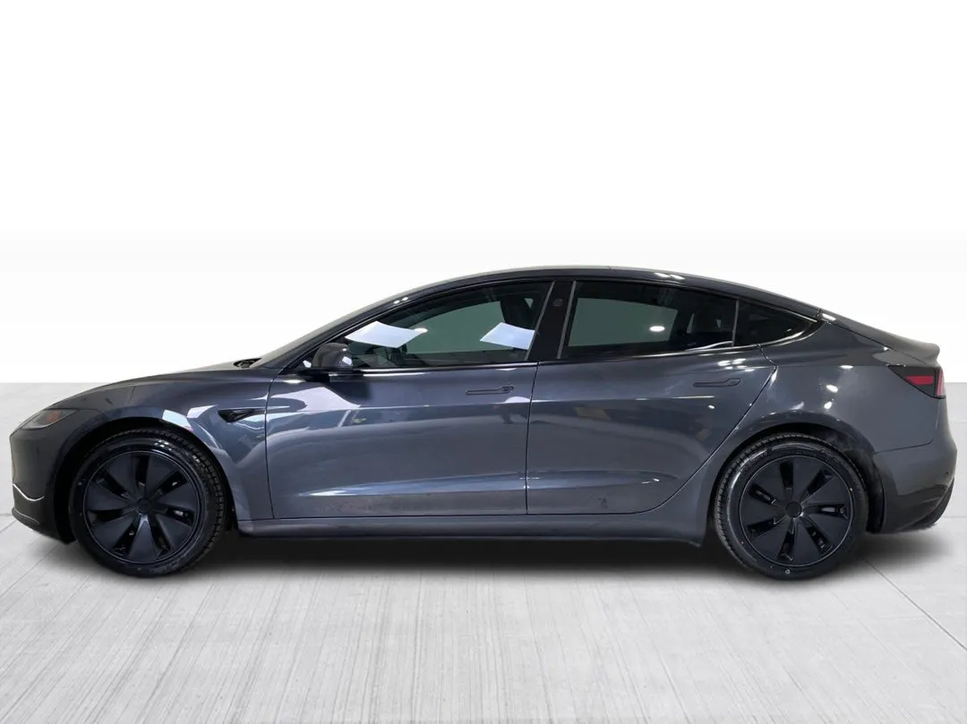 2024 Tesla Model 3 Standard Range, photo 9