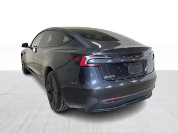 2024 Tesla Model 3 - image 11
