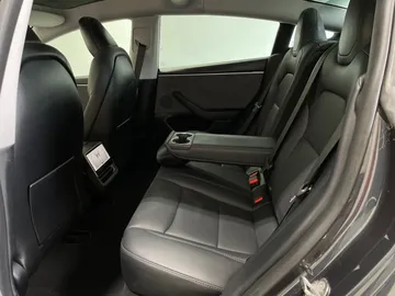 2024 Tesla Model 3 - image 15