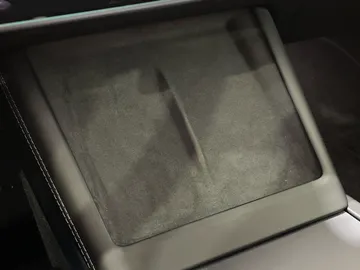 2024 Tesla Model 3 - image 22