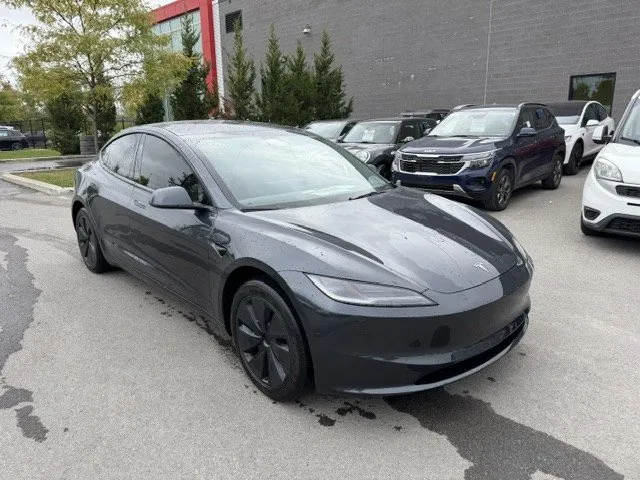 2024 Tesla Model 3 - image principale