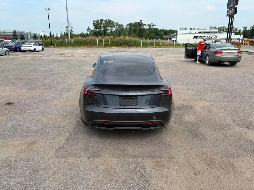 2024 Tesla Model 3 — photo 6