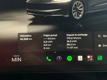 2024 Tesla Model 3 - image 15