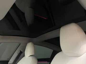 2024 Tesla Model 3 - image 12