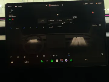 2024 Tesla Model 3 - image 25