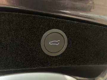 2024 Tesla Model 3 - image 20