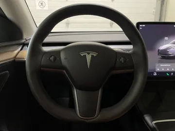 2023 Tesla Model Y - image 20