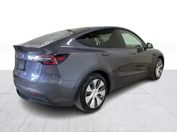 2023 Tesla Model Y - image 14