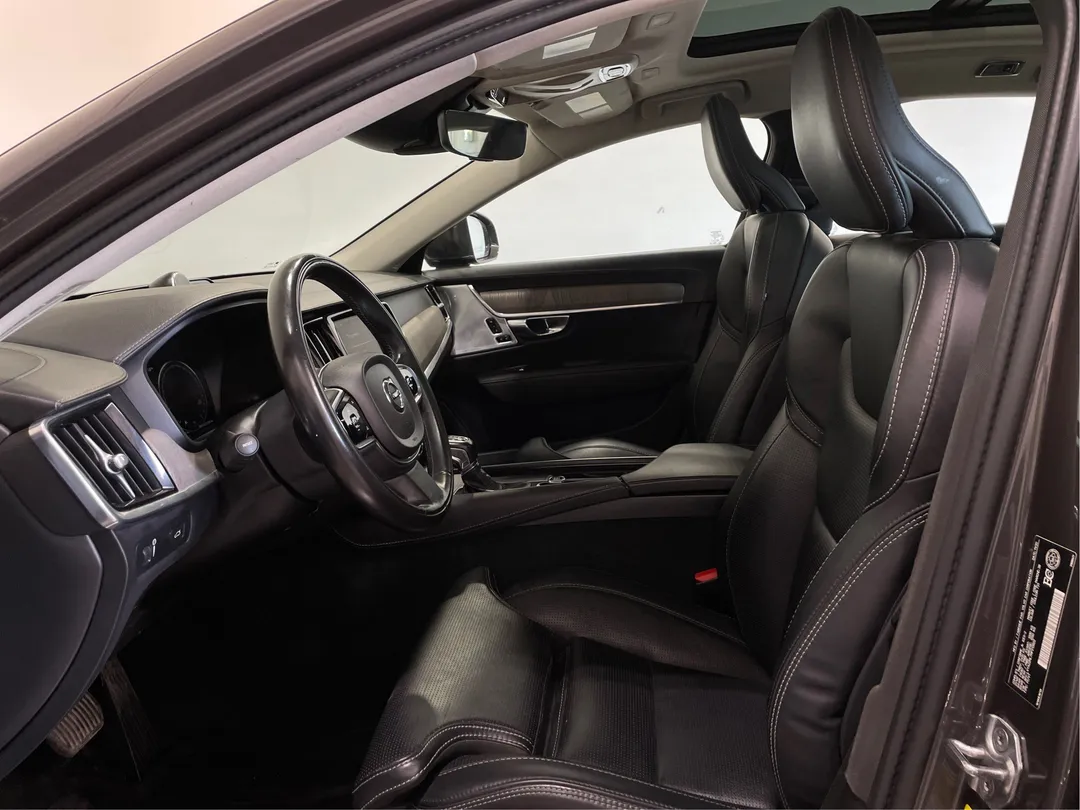 2021 Volvo S90 — photo 3