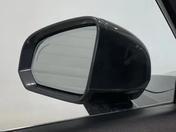 2021 Volvo S90 - image 21