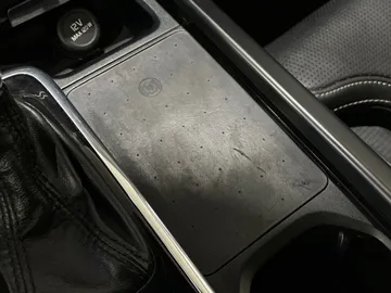 2021 Volvo S90 - image 30
