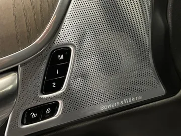 2021 Volvo S90 - image 20