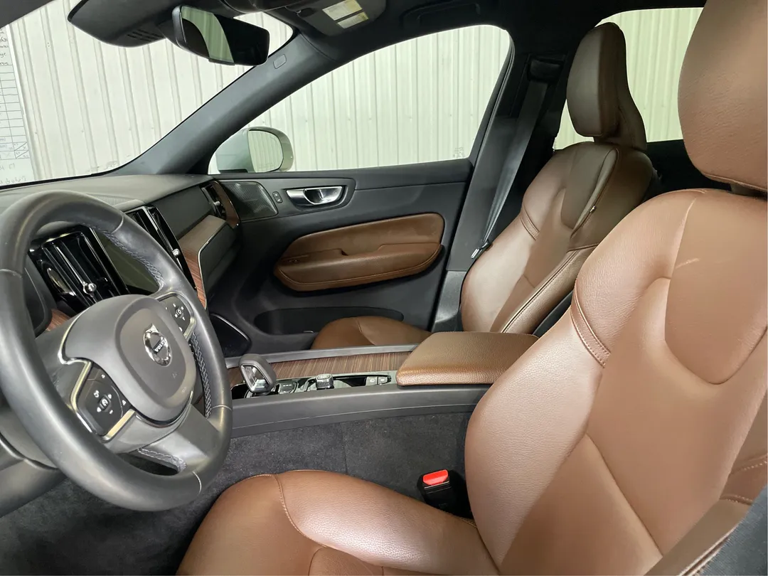 2022 Volvo XC60 for sale - photo 3