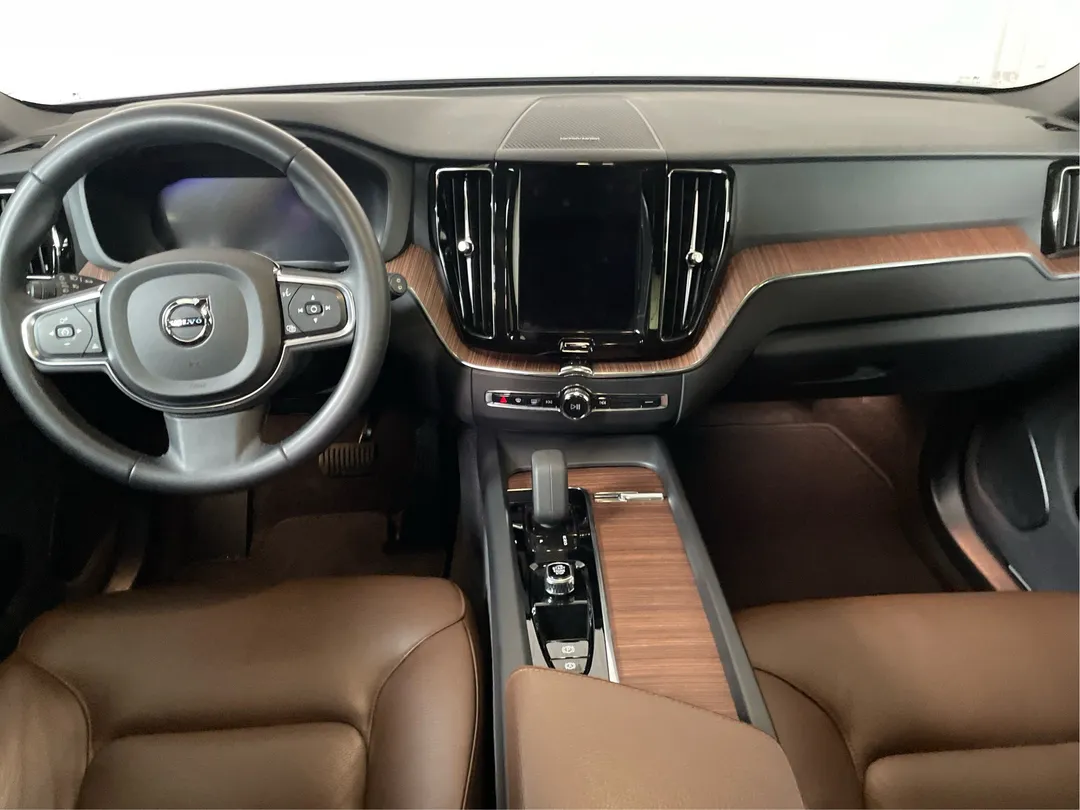 2022 Volvo XC60 for sale - photo 4