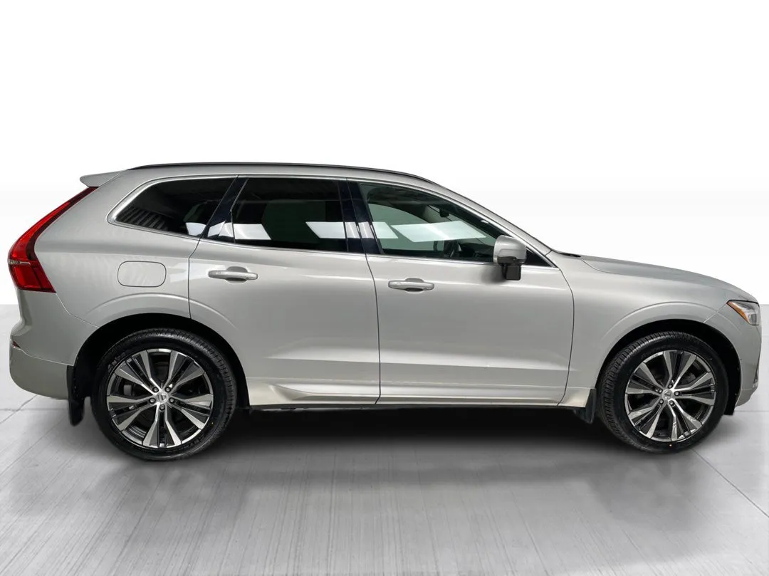 2022 Volvo XC60 — photo 2