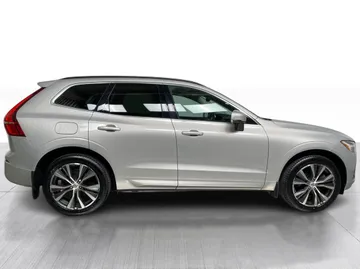 2022 Volvo XC60 - image 2