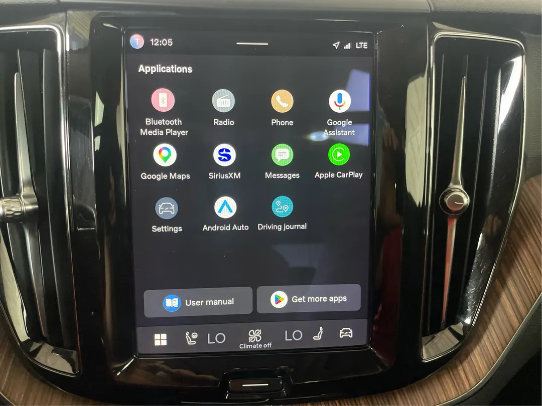 2022 Volvo XC60 — photo 7