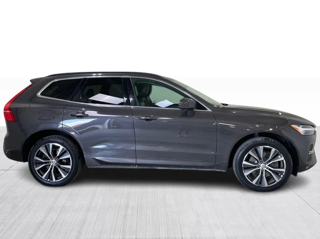 2022 Volvo XC60 — photo 2