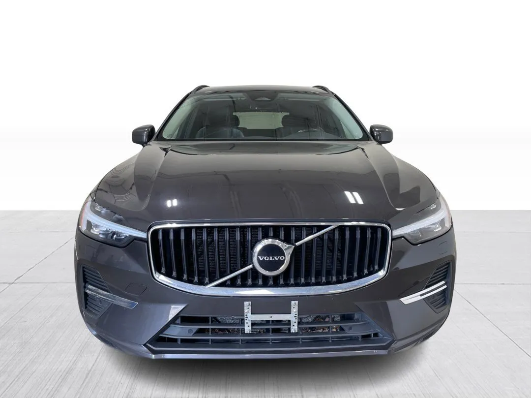 2022 Volvo XC60 — photo 8