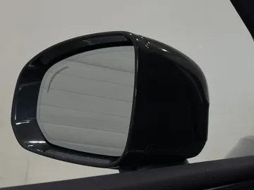 2022 Volvo XC60 - image 20